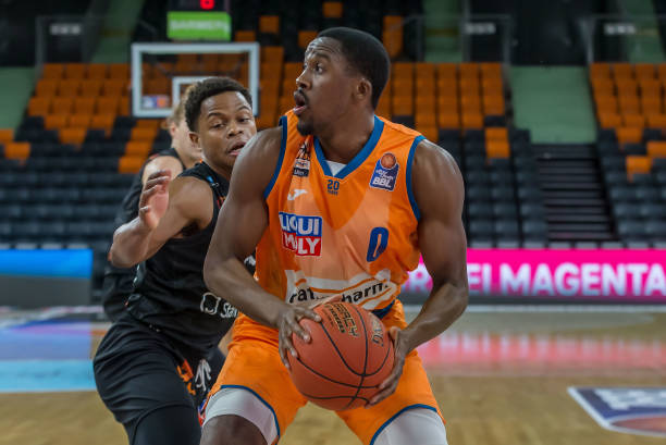 比赛中的出 比赛中的出