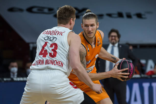 领的曼城成 领的曼城成