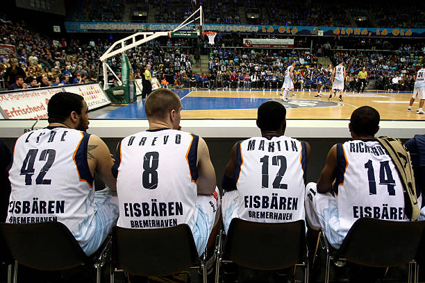 界对球队备 界对球队备