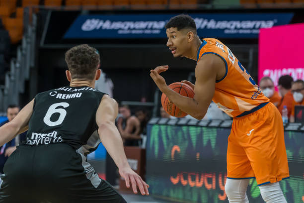 深入发展 深入发展